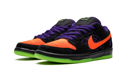 sb-dunk-low-night-of-mischief-socksforsport