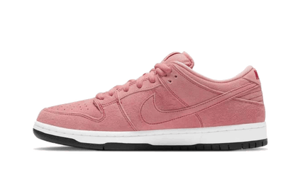 sb-dunk-low-pink-pig-socksforsport