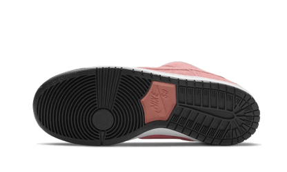 sb-dunk-low-pink-pig-socksforsport
