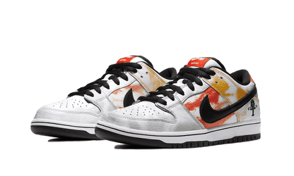 sb-dunk-low-raygun-tie-dye-away-socksforsport