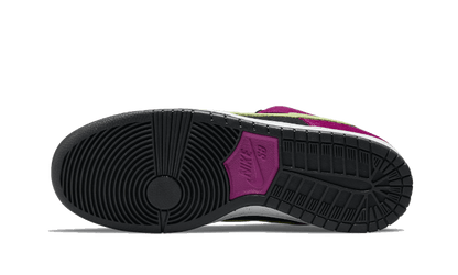 sb-dunk-low-red-plum-socksforsport