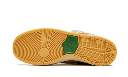 sb-dunk-low-safari-socksforsport