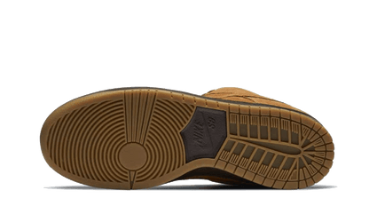 sb-dunk-low-wheat-socksforsport