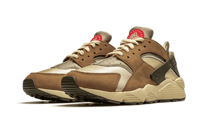 stussy-air-huarache-desert-oak-socksforsport