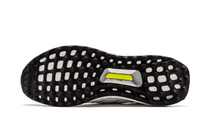 ultra-boost-10-core-white-socksforsport