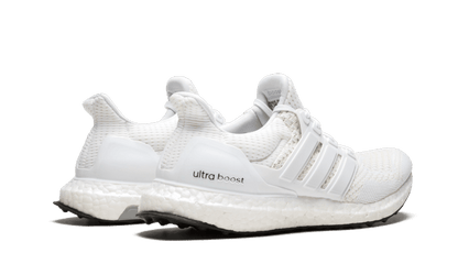 ultra-boost-10-core-white-socksforsport