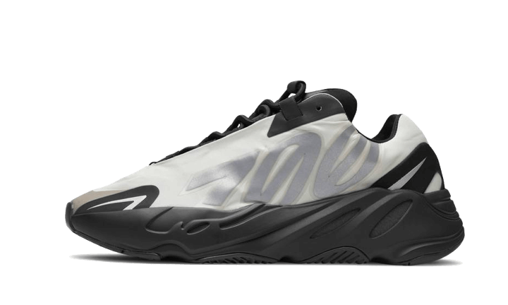yeezy-700-mnvn-bone-socksforsport