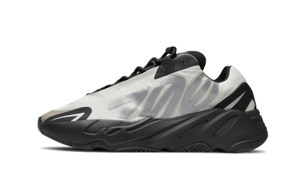 yeezy-700-mnvn-bone-socksforsport