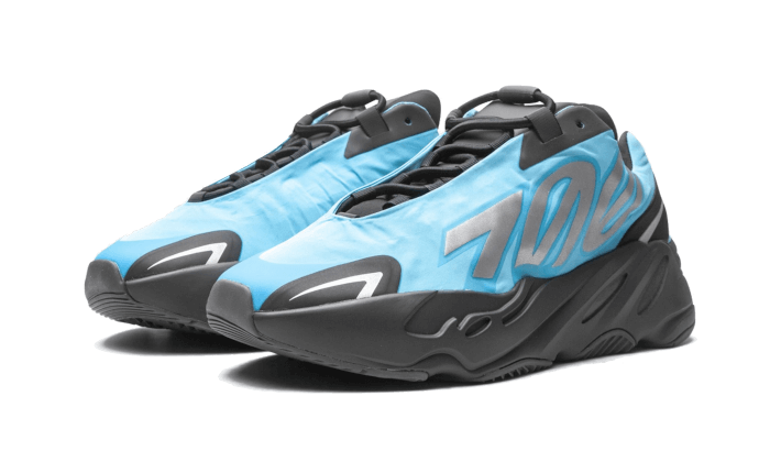yeezy-700-mnvn-bright-cyan-socksforsport