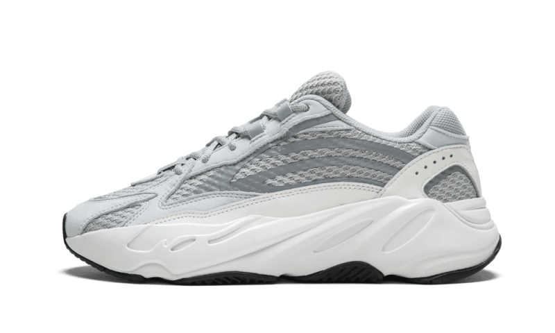 yeezy-700-v2-static-socksforsport