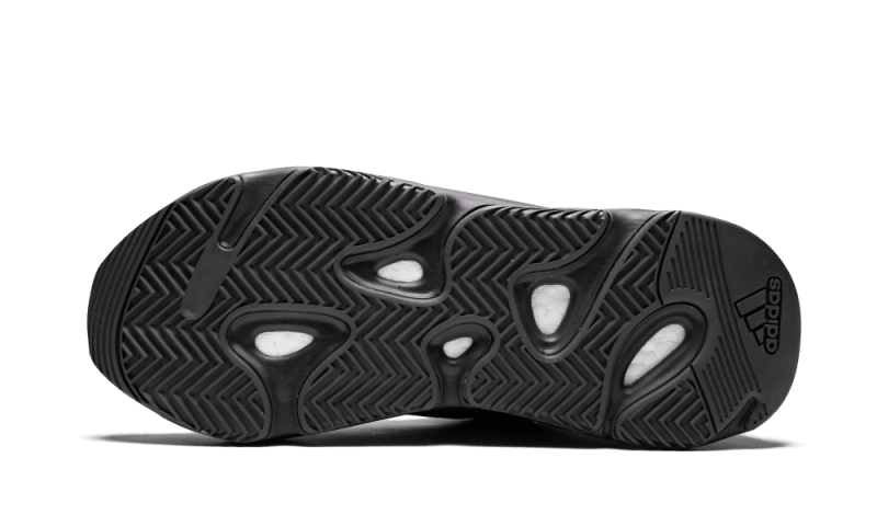 yeezy-700-v2-vanta-socksforsport