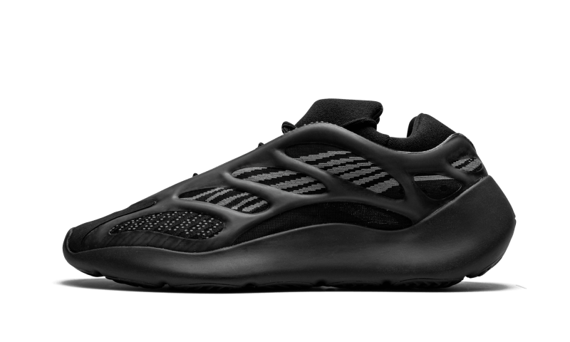 yeezy-700-v3-alvah-socksforsport