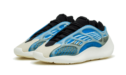 yeezy-700-v3-arzareth-socksforsport
