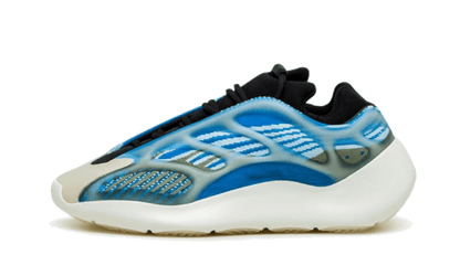yeezy-700-v3-arzareth-socksforsport