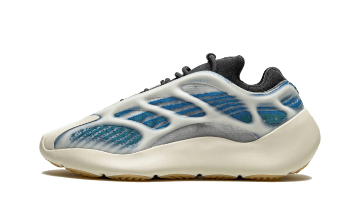 yeezy-700-v3-kyanite-socksforsport