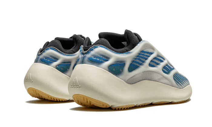 yeezy-700-v3-kyanite-socksforsport