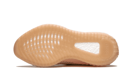 yeezy-boost-350-v2-clay-socksforsport