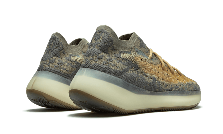 yeezy-boost-380-mist-reflective-socksforsport