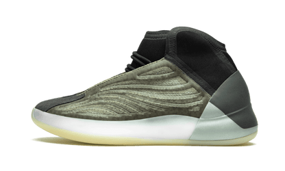 yeezy-qntm-barium-socksforsport