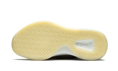 yeezy-qntm-barium-socksforsport