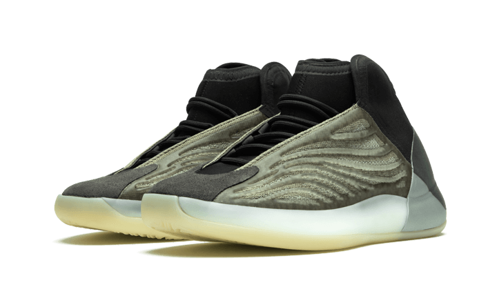 yeezy-qntm-barium-socksforsport