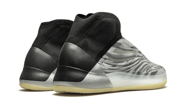 yeezy-qntm-bsktbl-socksforsport