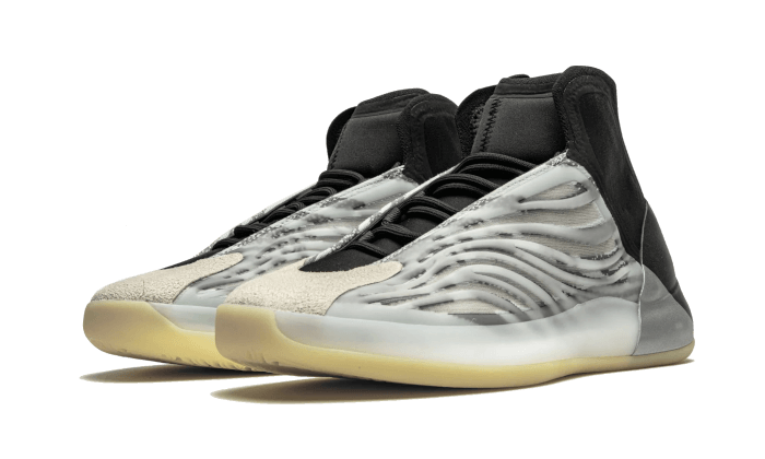 yeezy-qntm-bsktbl-socksforsport