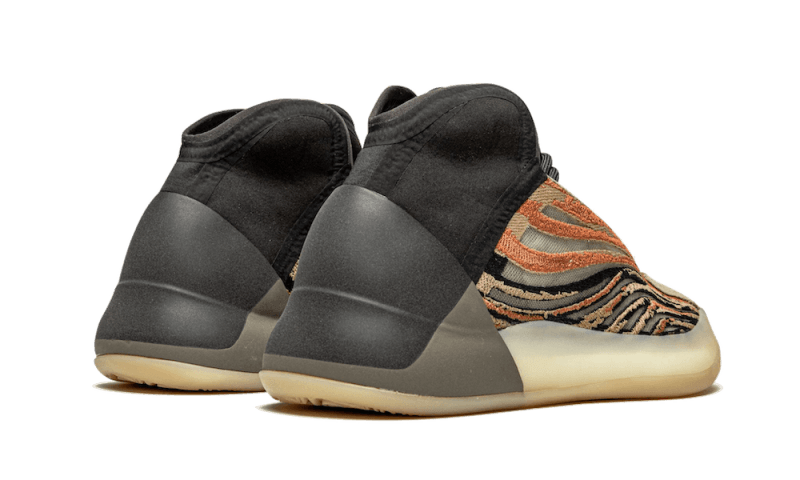 yeezy-qntm-flash-orange-socksforsport