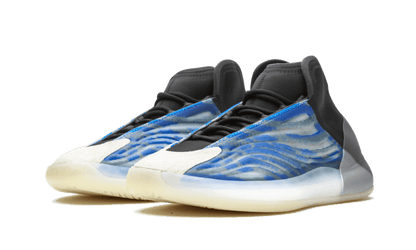 yeezy-qntm-frozen-blue-socksforsport