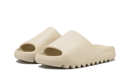 yeezy-slide-bone-socksforsport