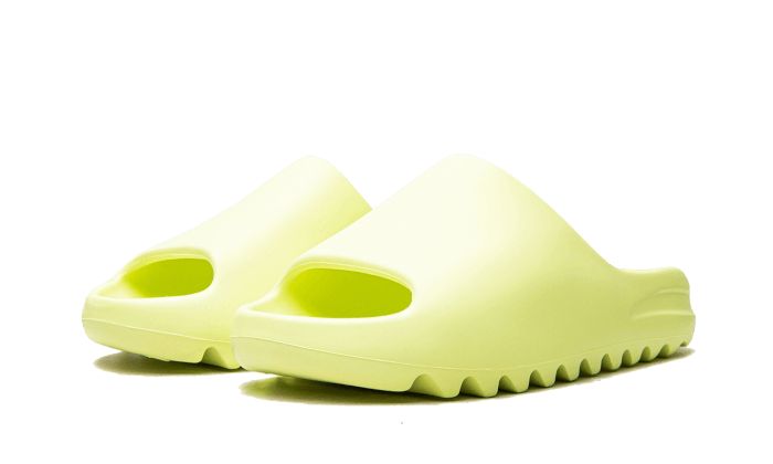 yeezy-slide-glow-green-restock-pair-2022-socksforsport