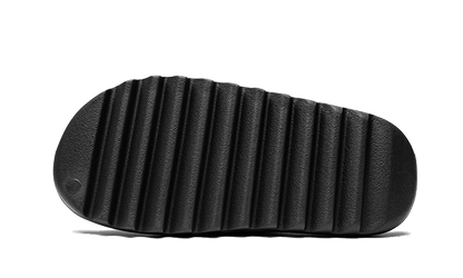 yeezy-slide-onyx-socksforsport